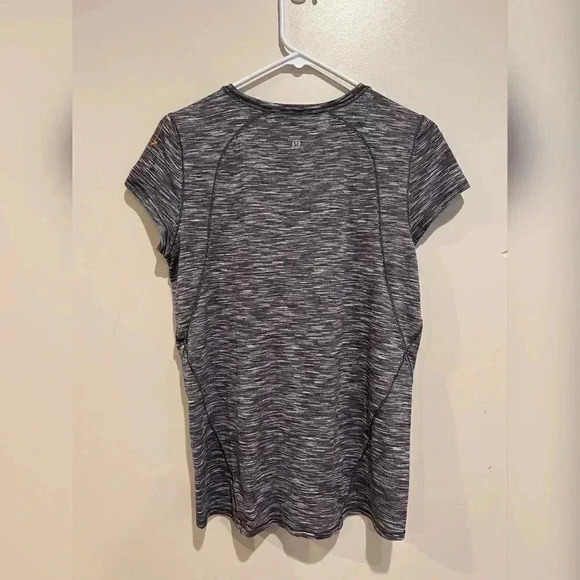Lululemon Grey Another Mile Short Sleeve Shirt - Picture 7 of 8